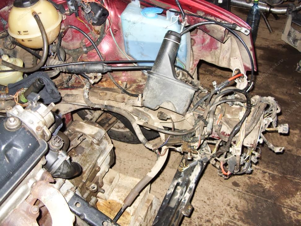 гольф 3 снятие двигателя. механизм заднего очистителя т5. как установить на заднее стекло моторчик volkswagen golf 3 пошаговой. шланг радиатора гольф 3 абу мотор. ремонт golf 3.