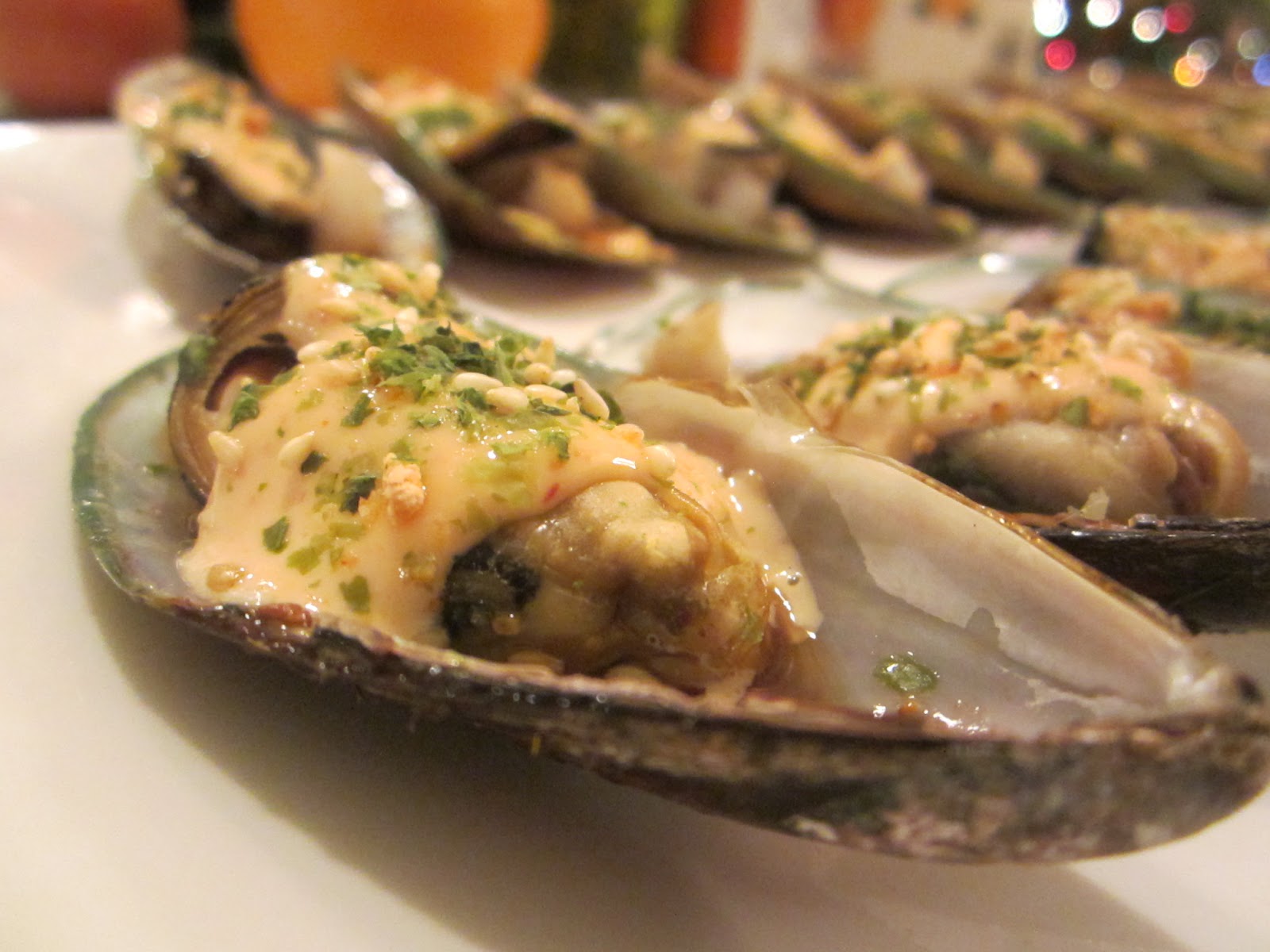 Effortnesslessly Hors d'oeuvres Asian Style Mussels