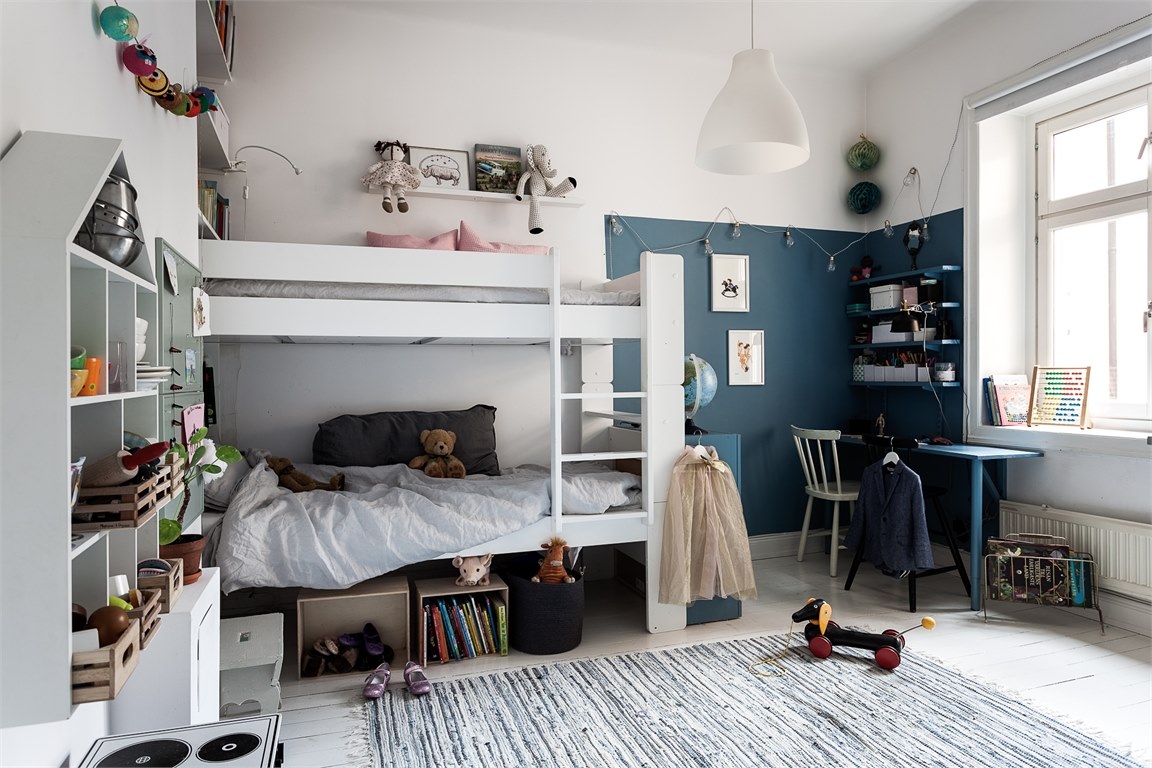 Design Addict Mom: A Light and Bright Scandinavian Apartment