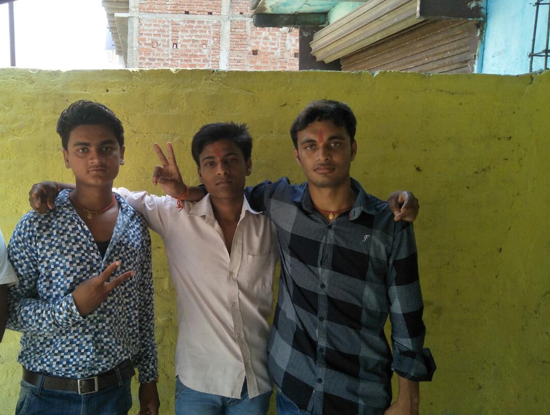 आठवां स्थान प्राप्त करने पर गाँव में है खुशी का माहौल