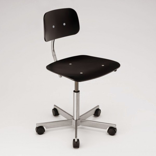 Swivel chair with a modern design for the office