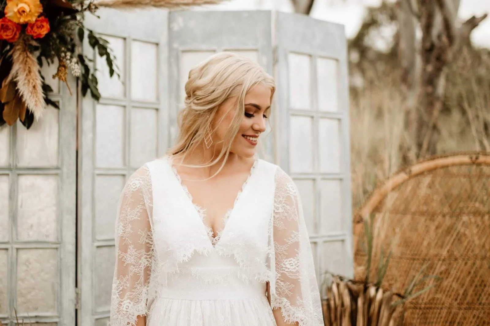 hunter and co photography bridal gown wedding style florals 