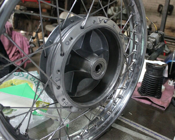 Teknik merawat bearing roda motor supaya infinit Tips Agar Bearing Roda Motor Tidak Cepat Rusak