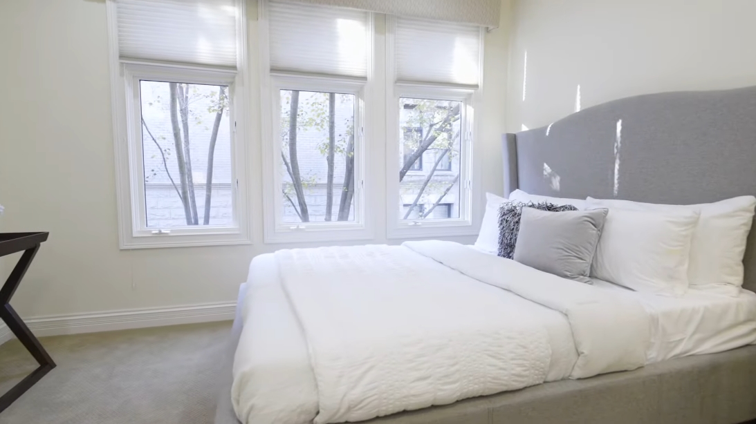 23 Interior Design Photos vs. 950 N Clark St #L, Chicago Luxury Townhome Tour