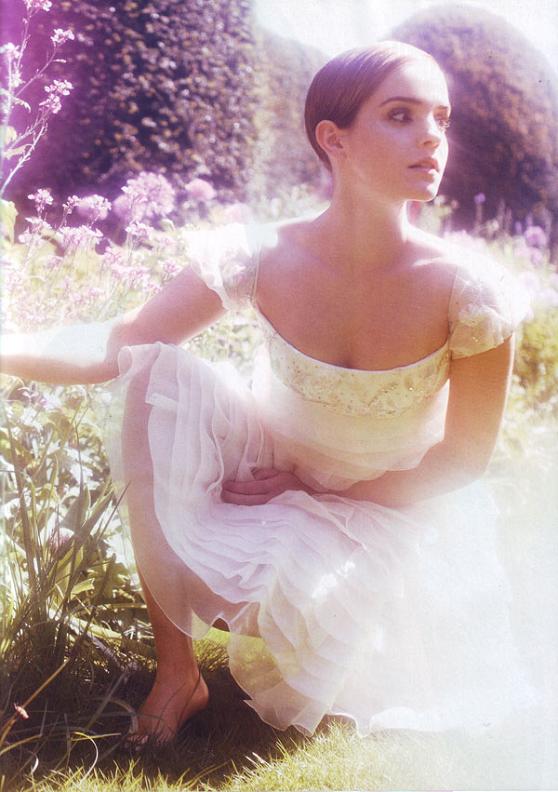 emma watson hermione menina boa má harper's bazaar modelo
