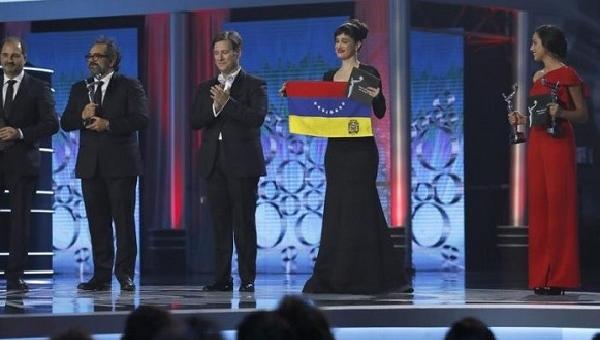 Actriz Prakriti Maduro durante los Premios Platino: “Queremos una
