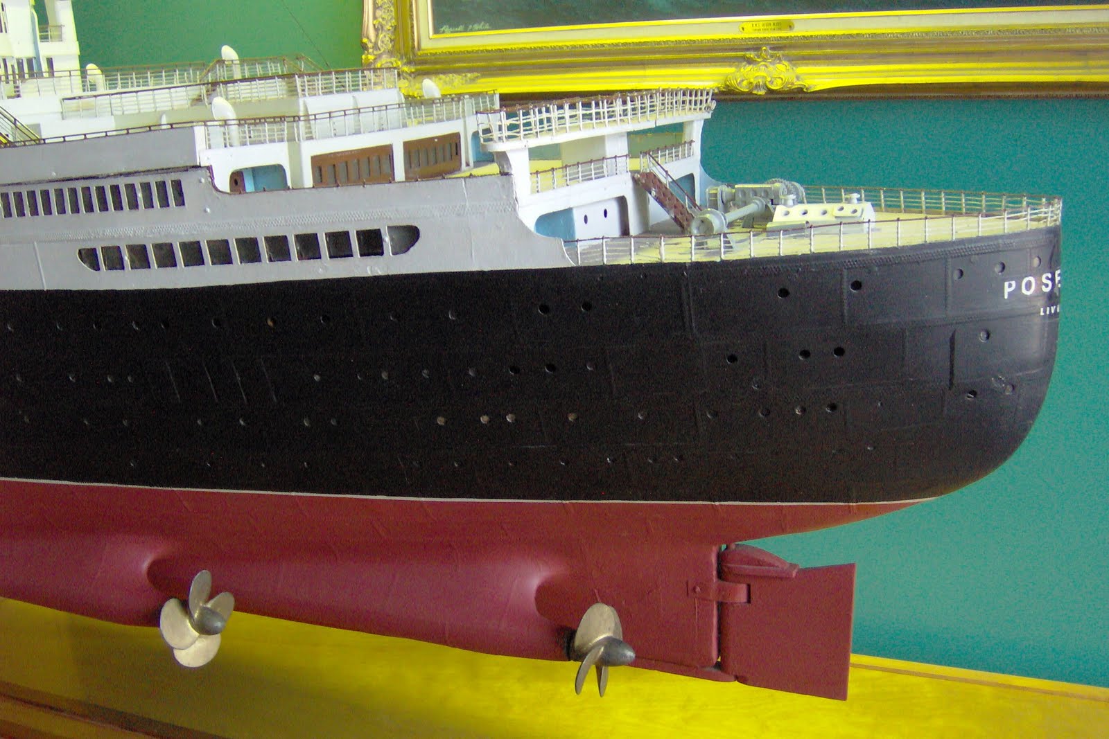 Посейдон судно. Корабль Посейдон 1972. Посейдон лайнер 1972. Посейдон 1972 модель.