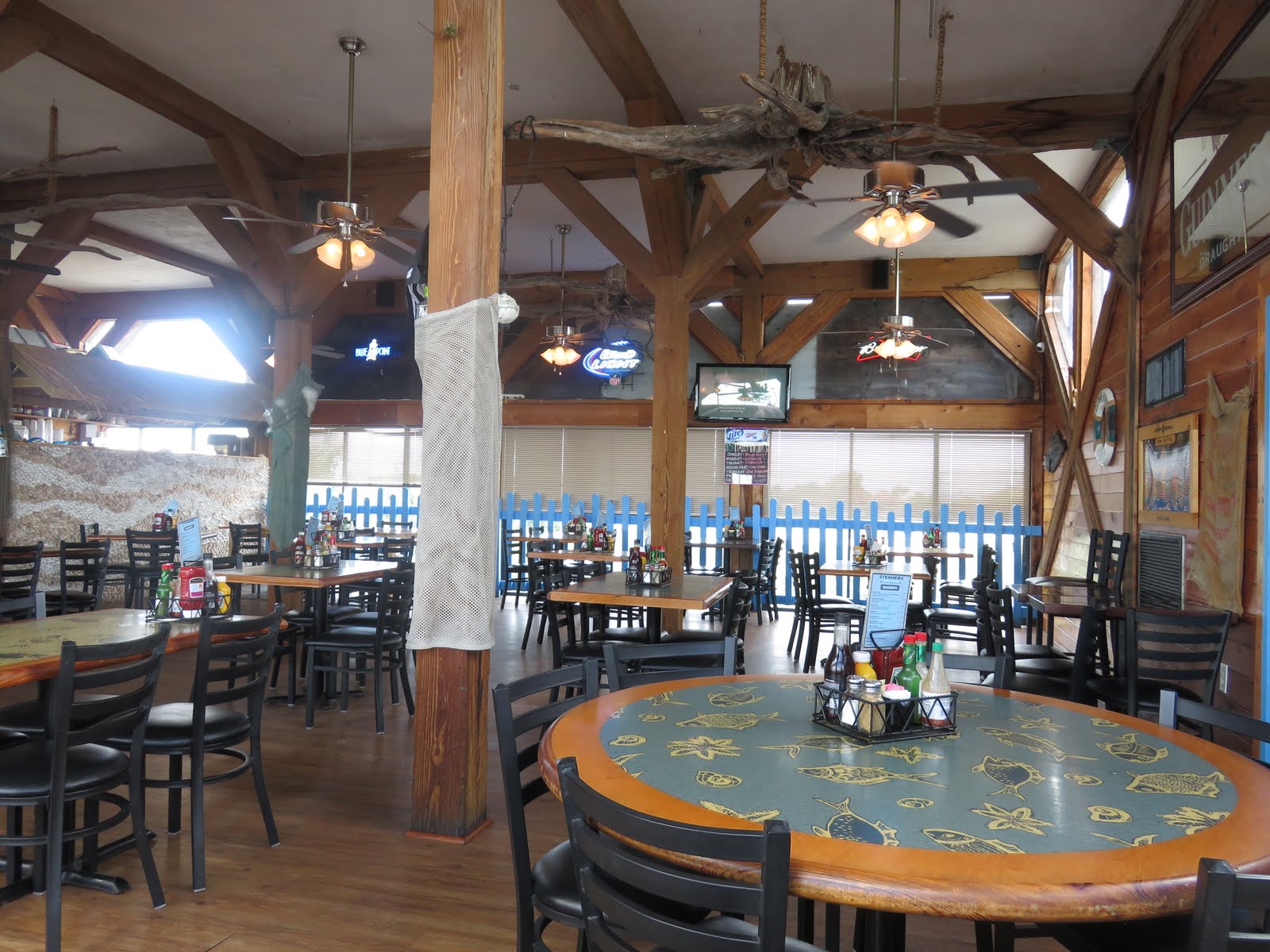 Big Daddy Dave Steamers Clam Bar and Grill Cedar Key Florida