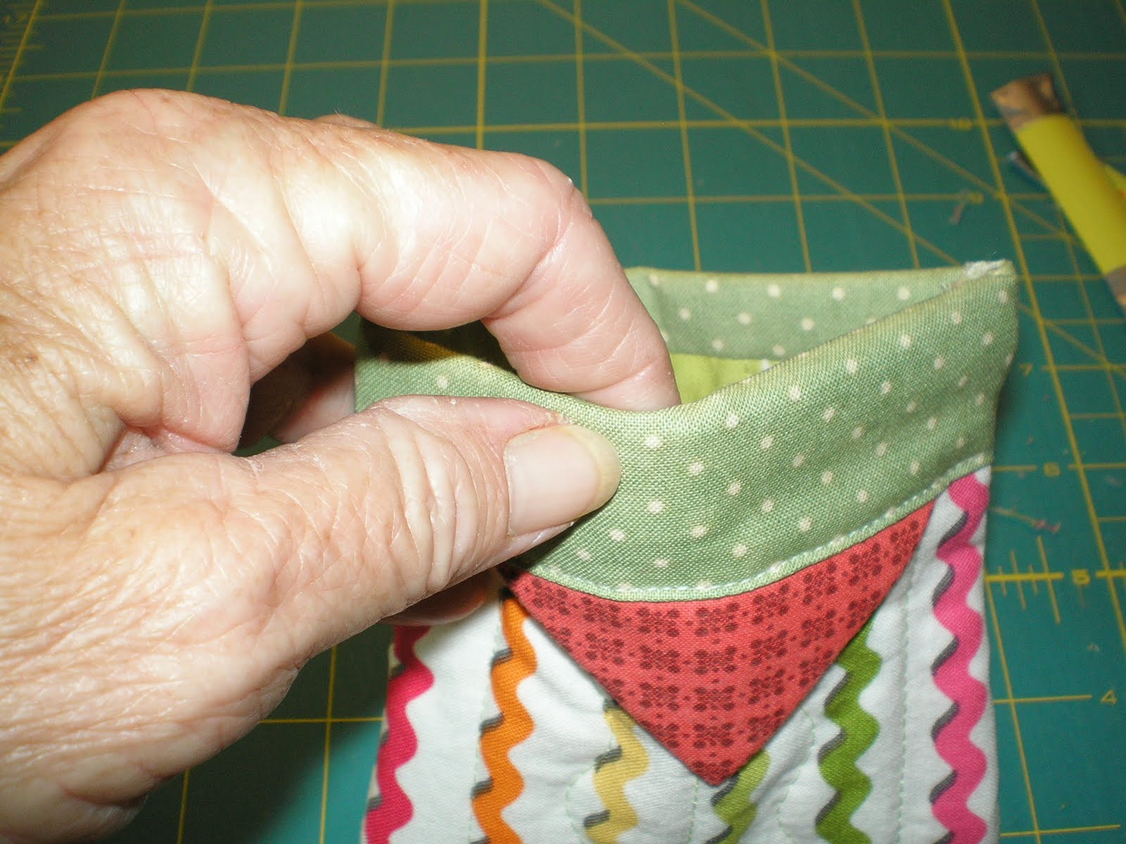 Wilma's World Snap Shut Bag Tutorial