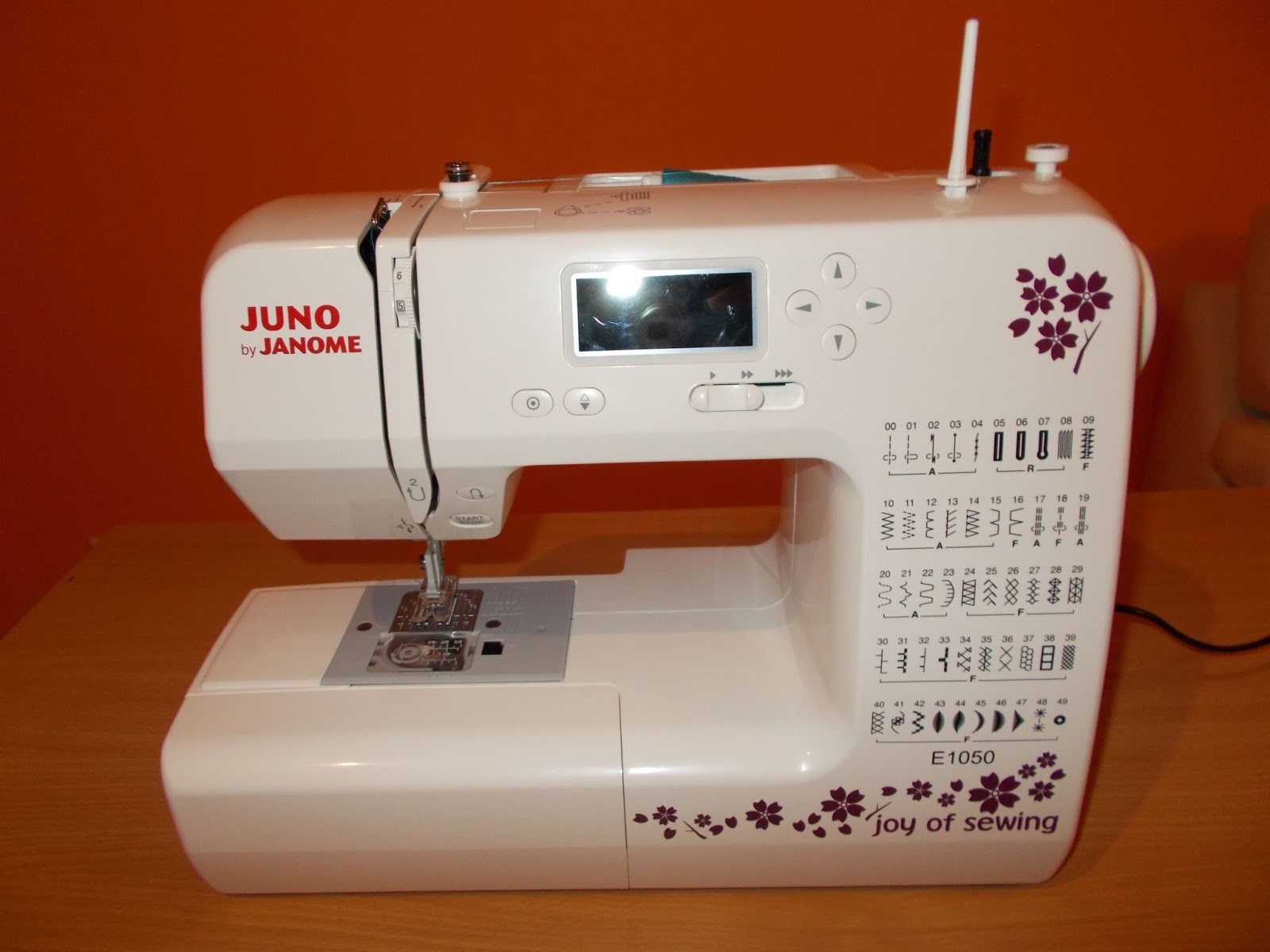Szycie dla domu Maszyna Janome Juno E1050 test opinie
