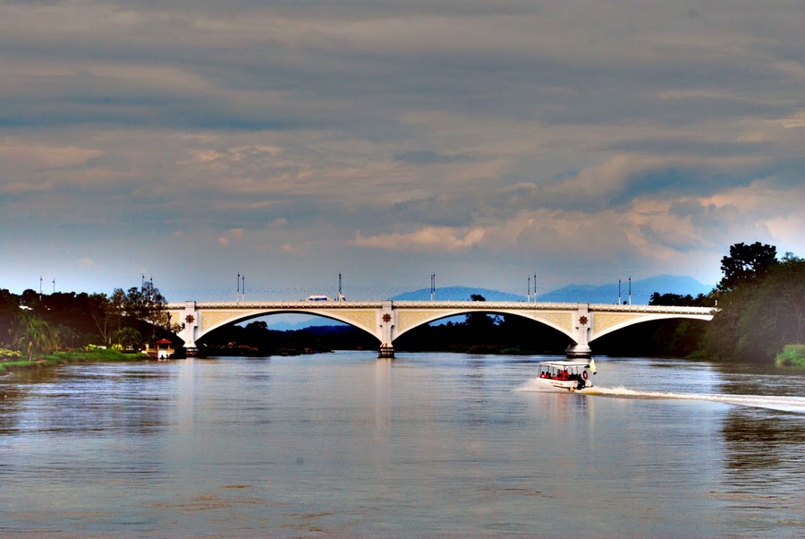 d' kuala JAMBATAN SULTAN ABDUL JALIL SHAH