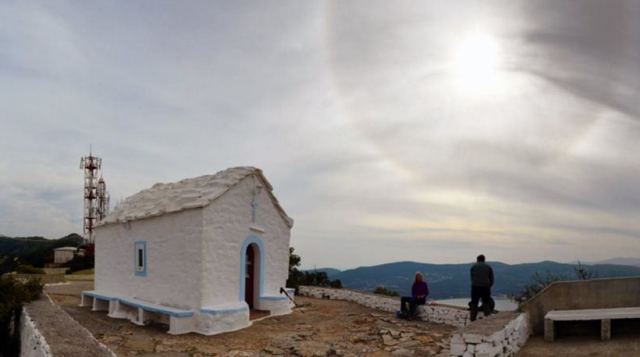 Φωτογραφίες: Σπάνιο μετεωρολογικό φαινόμενο στη Σάμο  