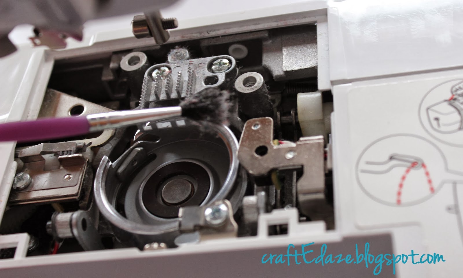craftEdaze How to Clean your Sewing MachineLint free in 5 minutes or less!