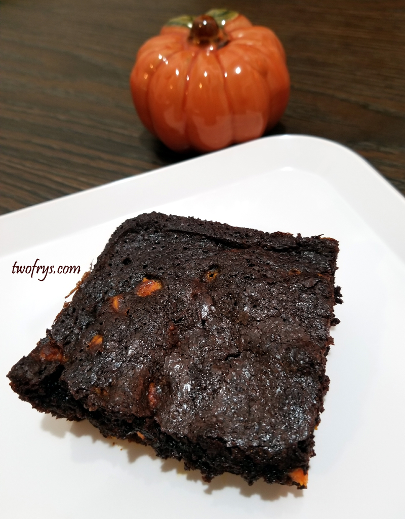 Two Frys Dark Chocolate Brownies with Pumpkin Spice Chips