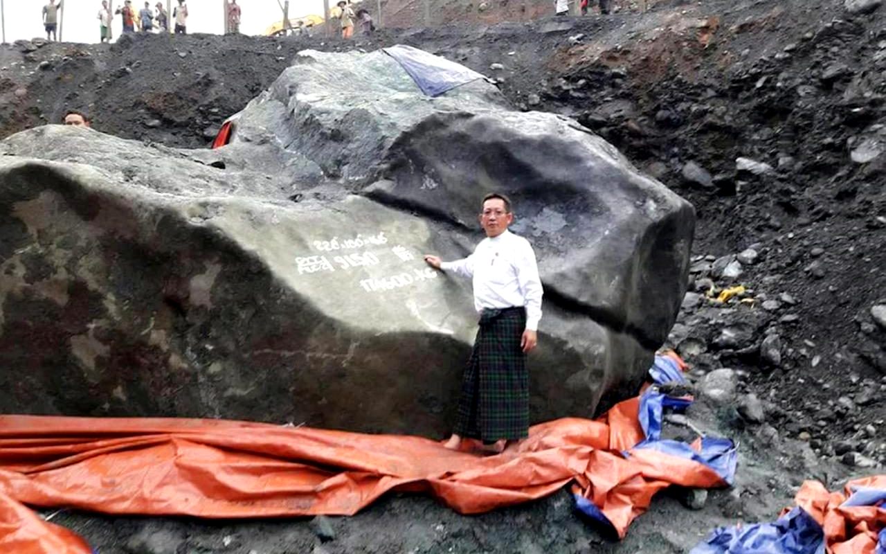 Giant Jade Stone Worth 170 Million Unearthed in Burma