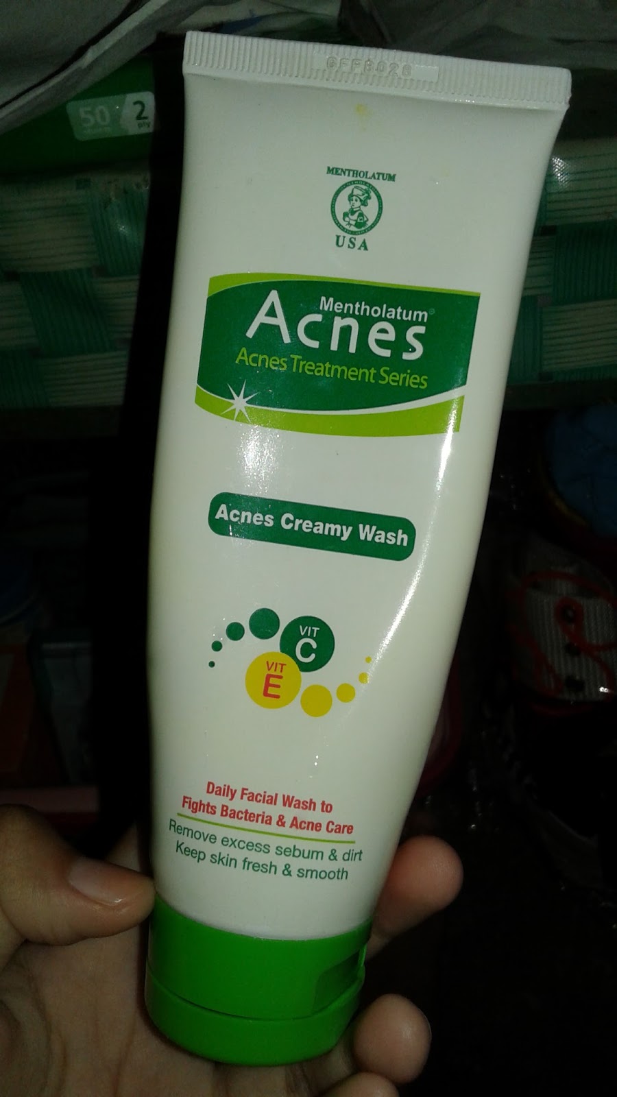 review acnes facial creamy wash