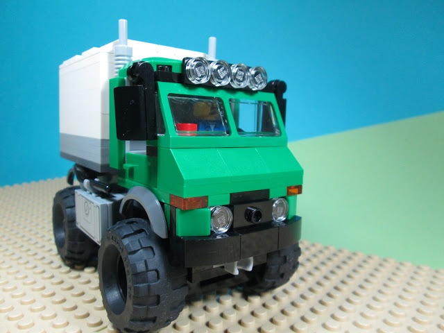 MOD set LEGO City 60083 Snowplow Truck - Unimog em LEGO 