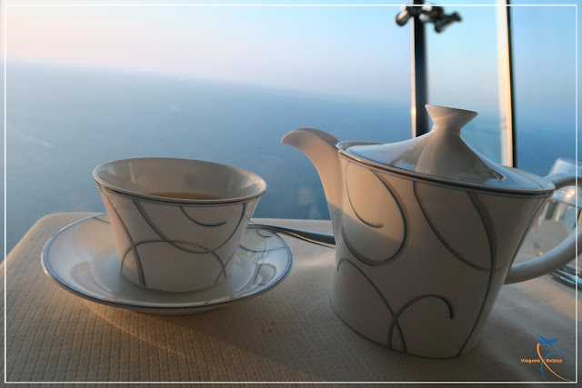 Afternoon Tea, no luxuoso Burj Al Arab