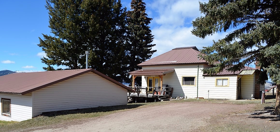 Northwest National Real Estate SOLD! Vacation Rental Updated Home