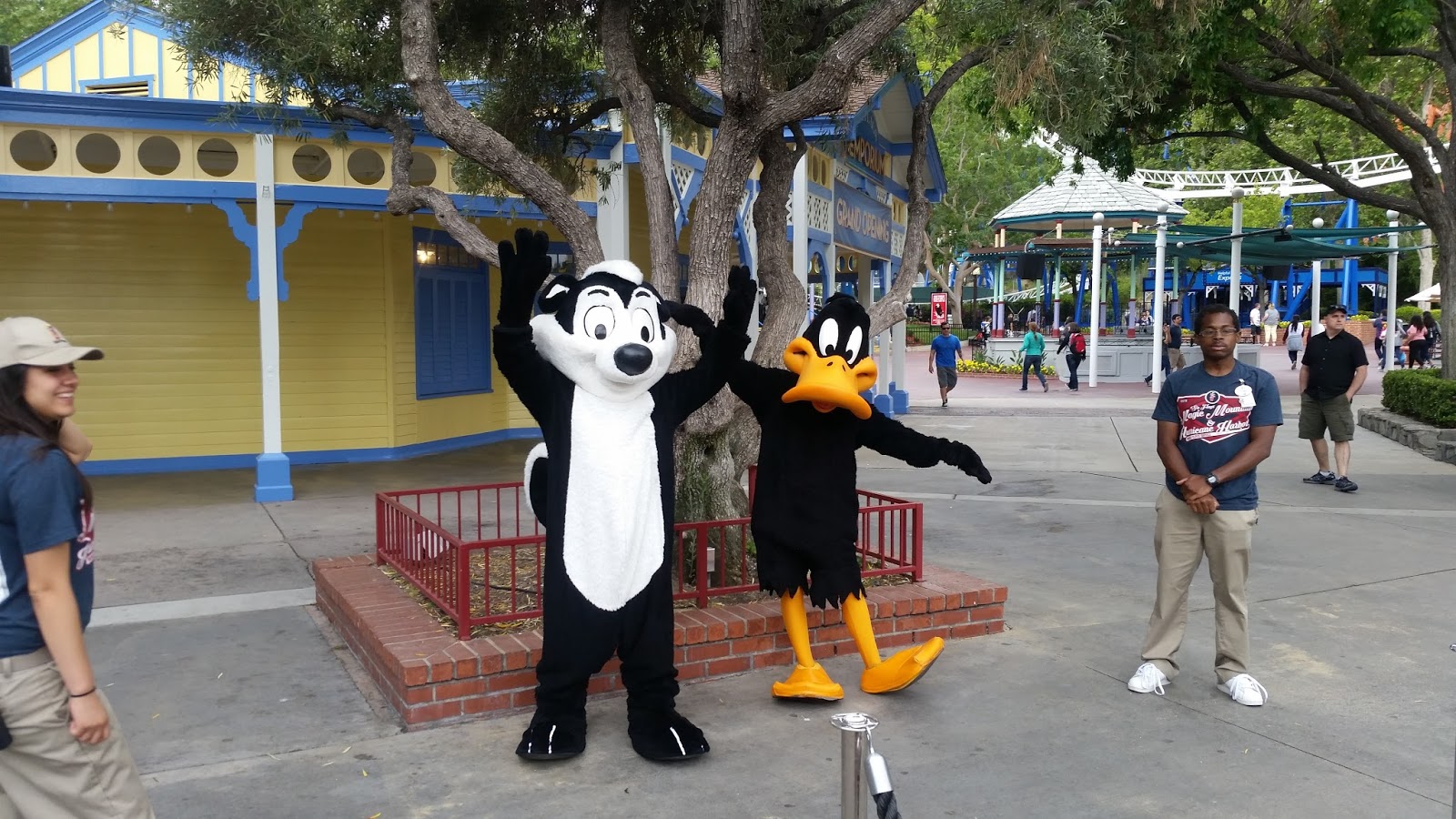 Adventures in Weseland Six Flags Magic Mountain