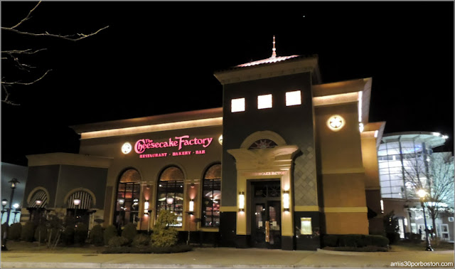 The Cheesecake Factory: Restaurantes Americanos