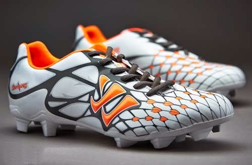 warrior soccer boots