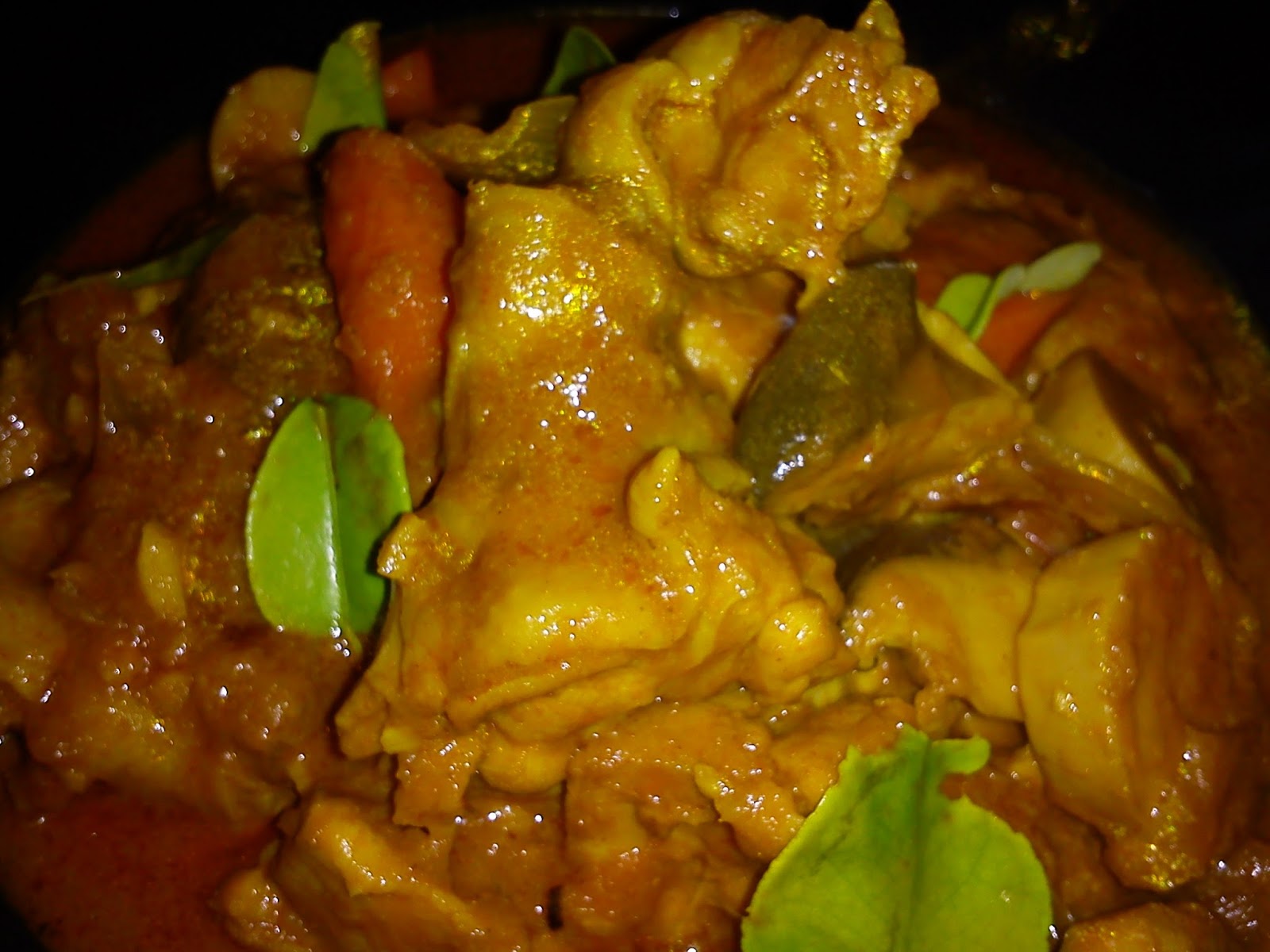 Cooking Pleasure CHICKEN AND ERYNGII MUSHROOOMS CURRY