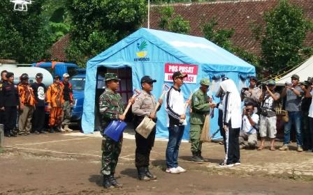 Upacara Tanggap Darurat Bencana Banjir Bandang Cisalak Upacara Tanggap Darurat Bencana Banjir Bandang Cisalak