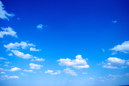 Màu xanh bầu trời là màu sắc lý tưởng để thể hiện không gian rộng lớn và sự tĩnh lặng. Với hình nền màu xanh bầu trời, bạn sẽ cảm thấy thư giãn và đầy năng lượng. Hãy lựa chọn ngay và cảm nhận sự khác biệt.