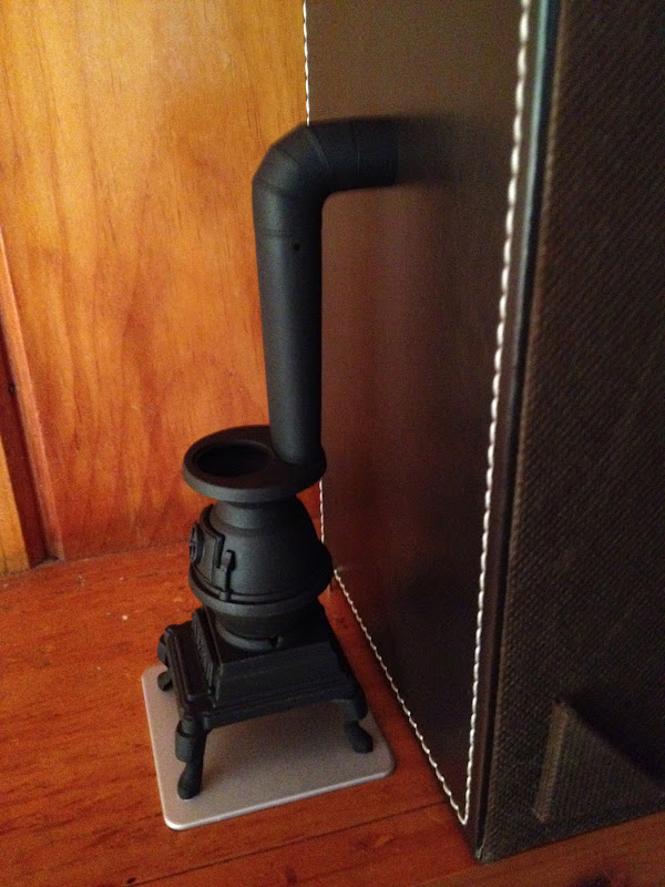 Glorious Twelfth Finishing the Chrysnbon Pot Belly Stove