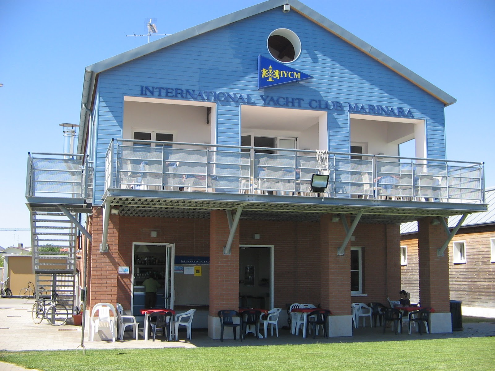 Living Ravenna Concerto al "Ravenna Yacht Club" di Marina di Ravenna