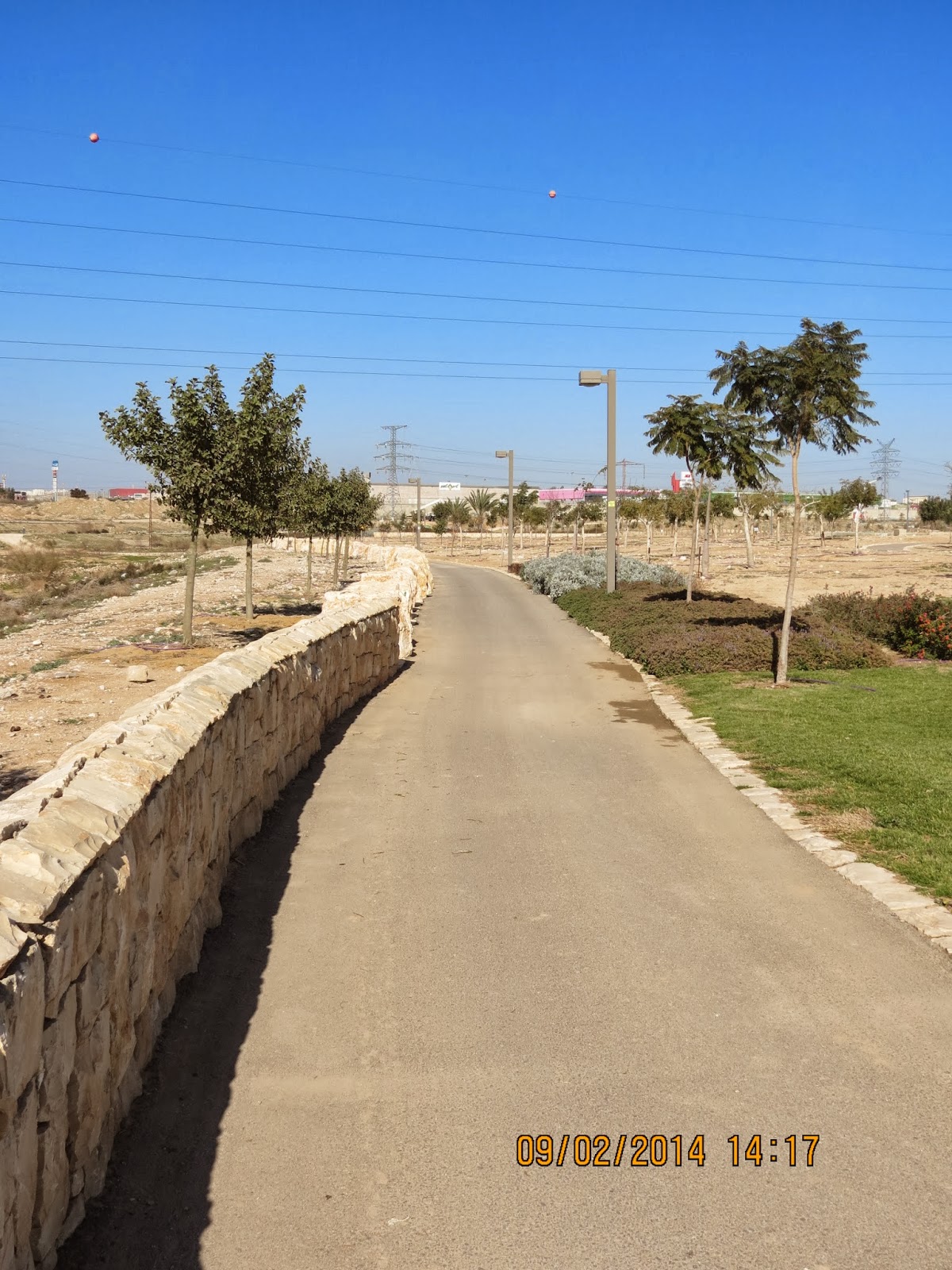 Deb, the engineer, in Israel: Beer Sheva River Park