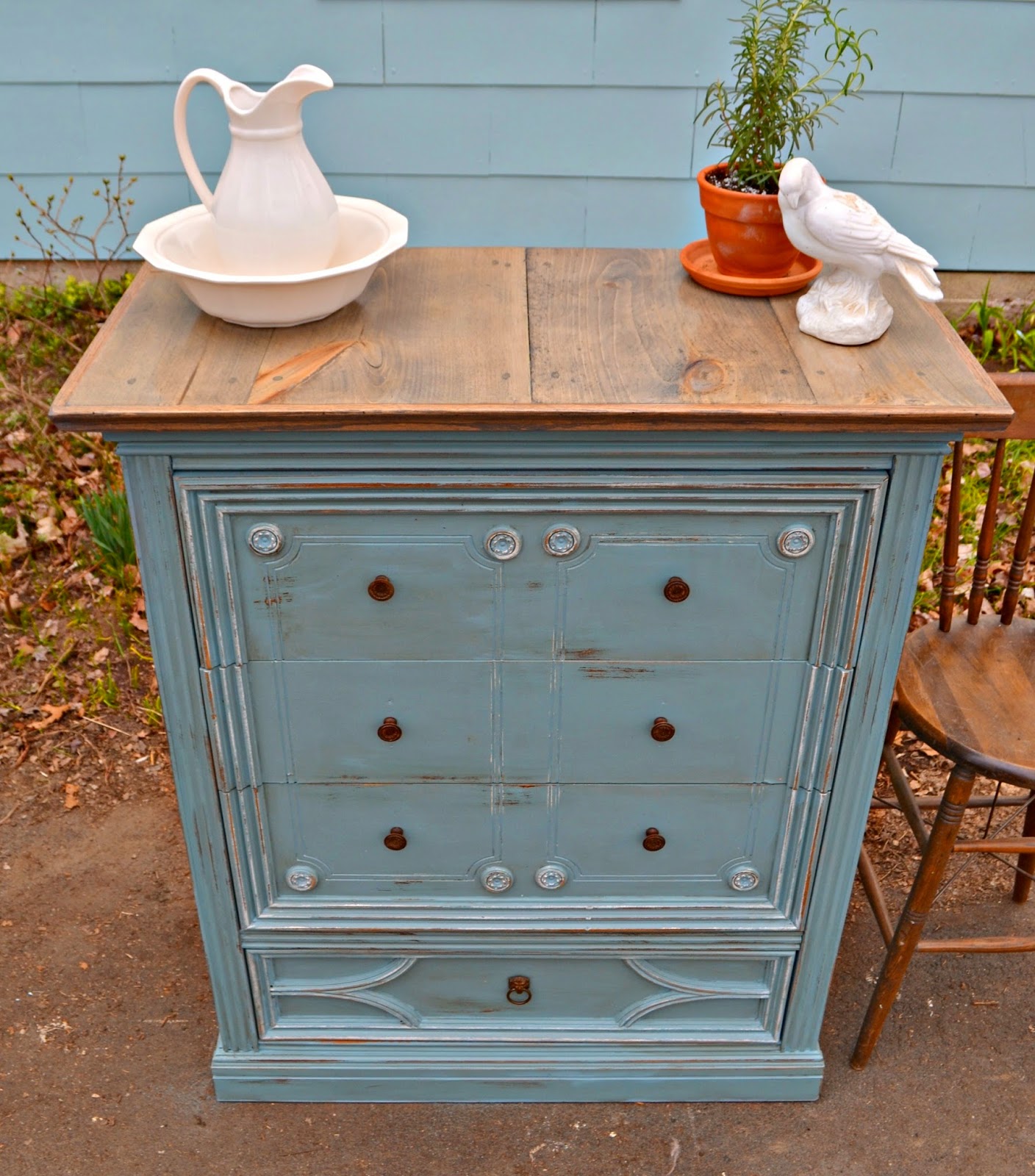Heir and Space: A Beachy Sophisticated Vintage Dresser