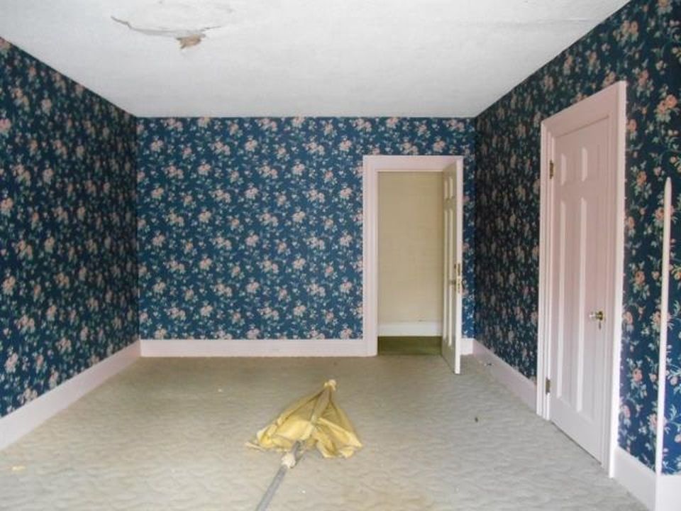 Sweet House Dreams 1910 Brick Mansion in Glens Falls, New York