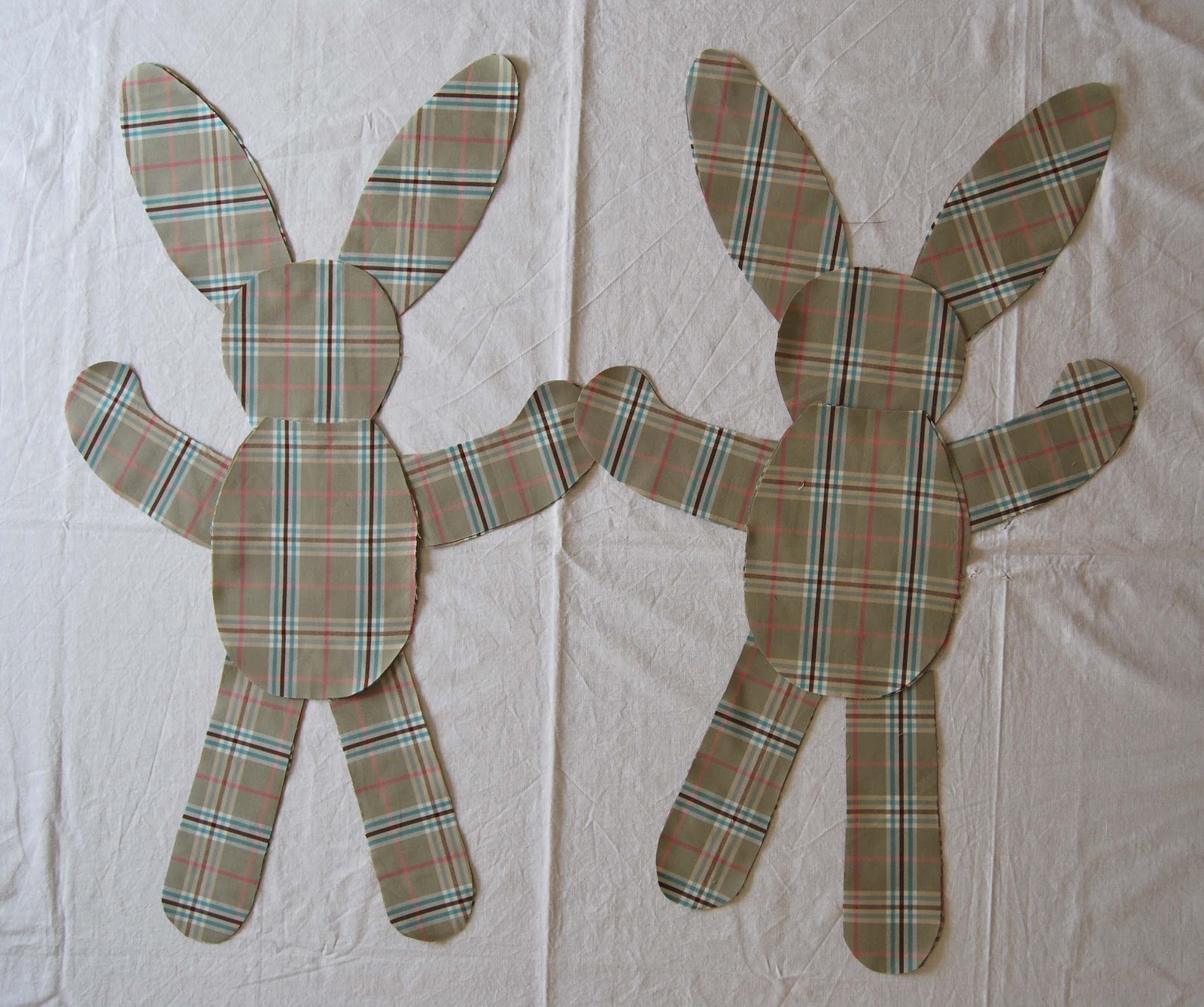 PapuxArt A Cortar Coelhos da Páscoa