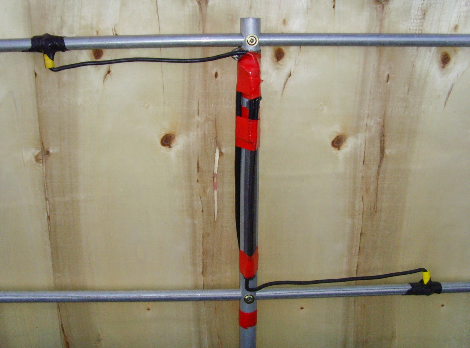 CQ DX de VK3UA: HB9CV Antenna