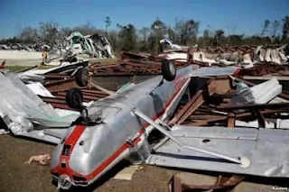 Aeropuerto de Alabama destruido por un Tornado que Mató a 23 personas