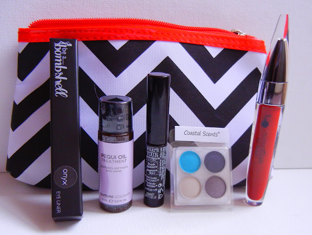 NykkeyB: October Ipsy MyGlam bag. Hello Bombshell!