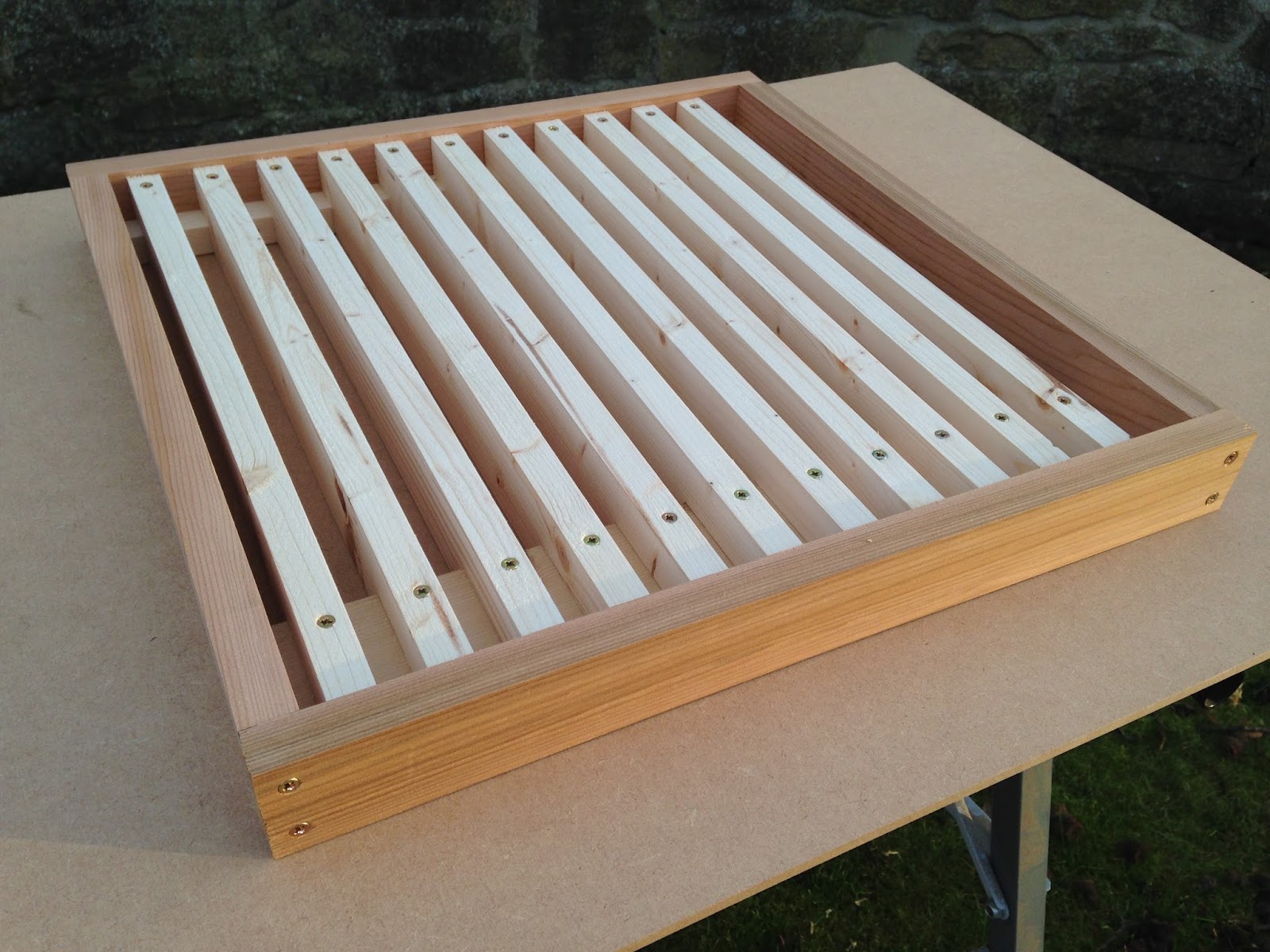 TrogTrogBee The slatted rack