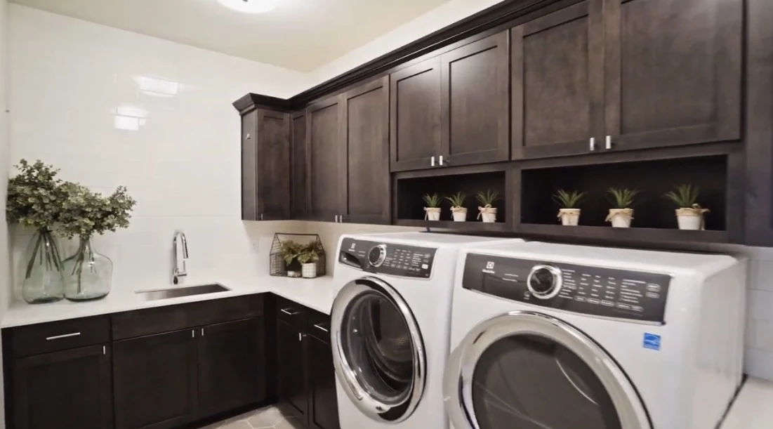 47 Interior Design Photos vs. 9988 NE 26th St, Bellevue, WA Luxury Home Tour