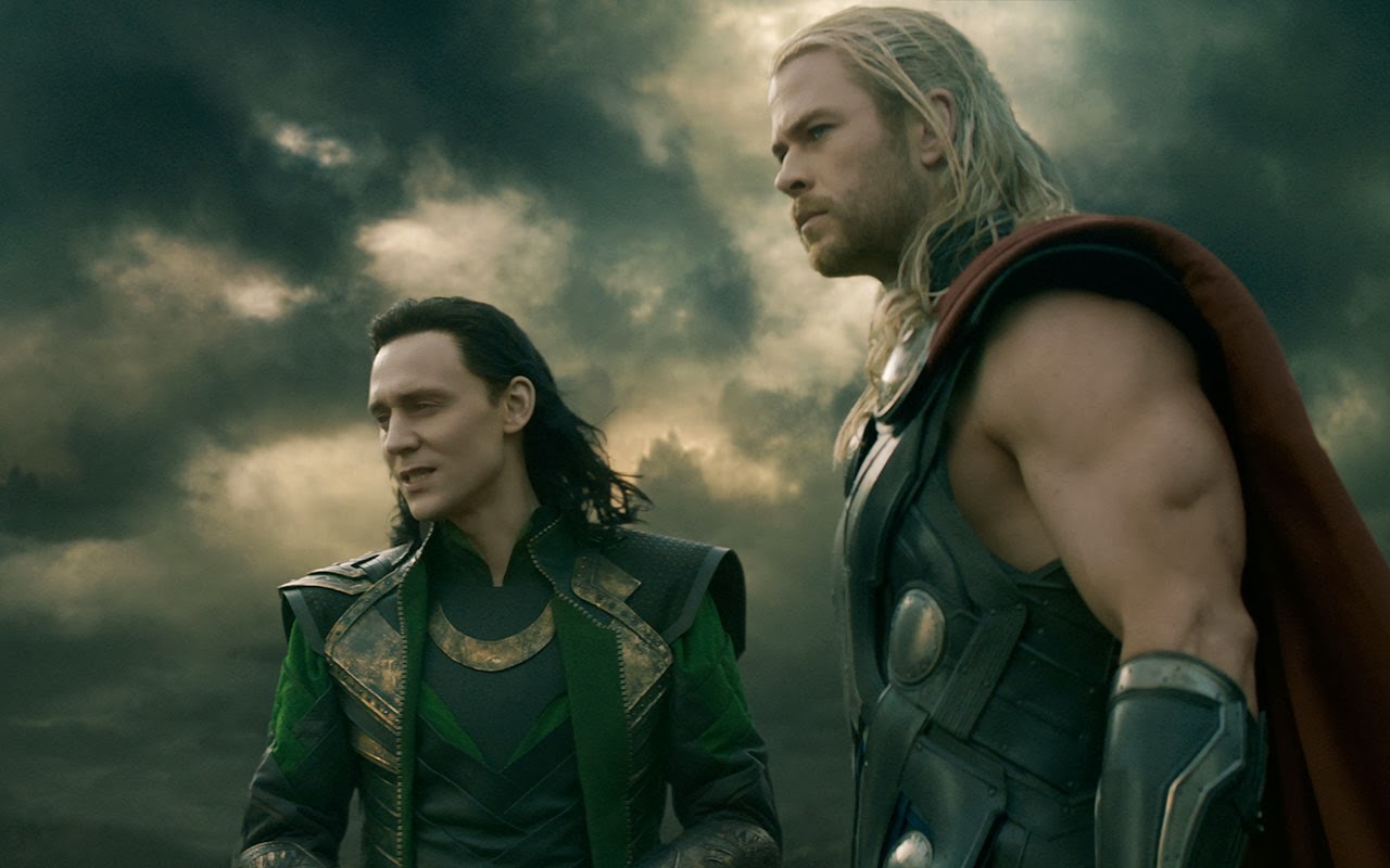 Peter Travers: 'Thor: Ragnarok' Is Hilarious, Charming, Superheroic Blast