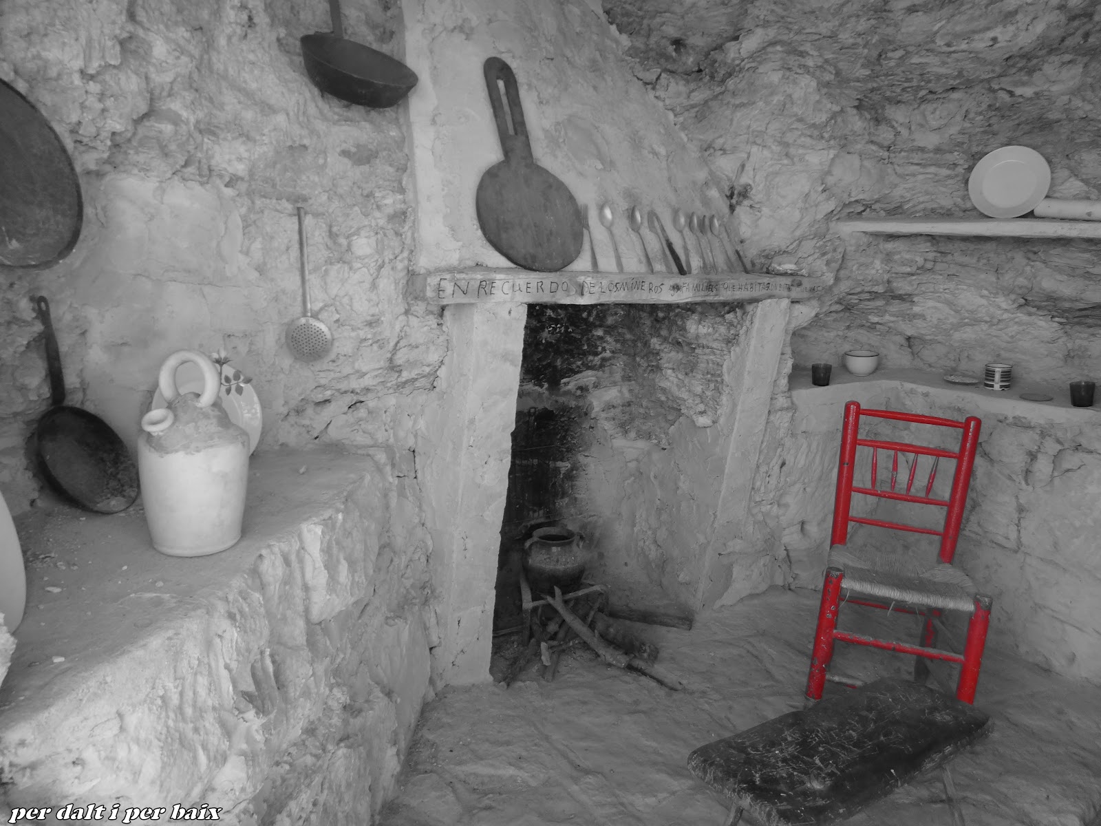 Per Dalt i Per Baix: Barrio Minero de Libros (Teruel)