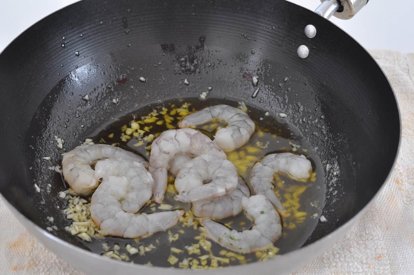 Simple Food King Prawns in Garlic Butter