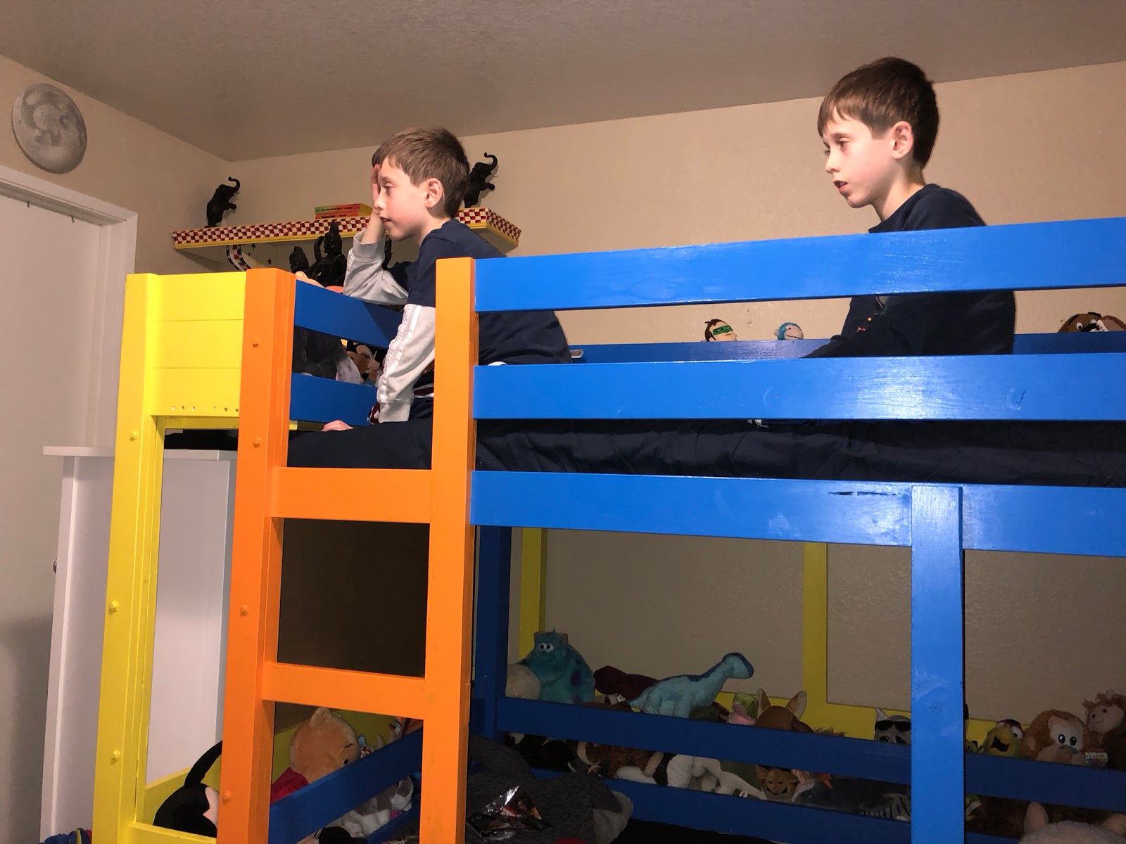 Identical Daddy Easy Disassembly Classic Bunk Beds with Wraparound Shelves