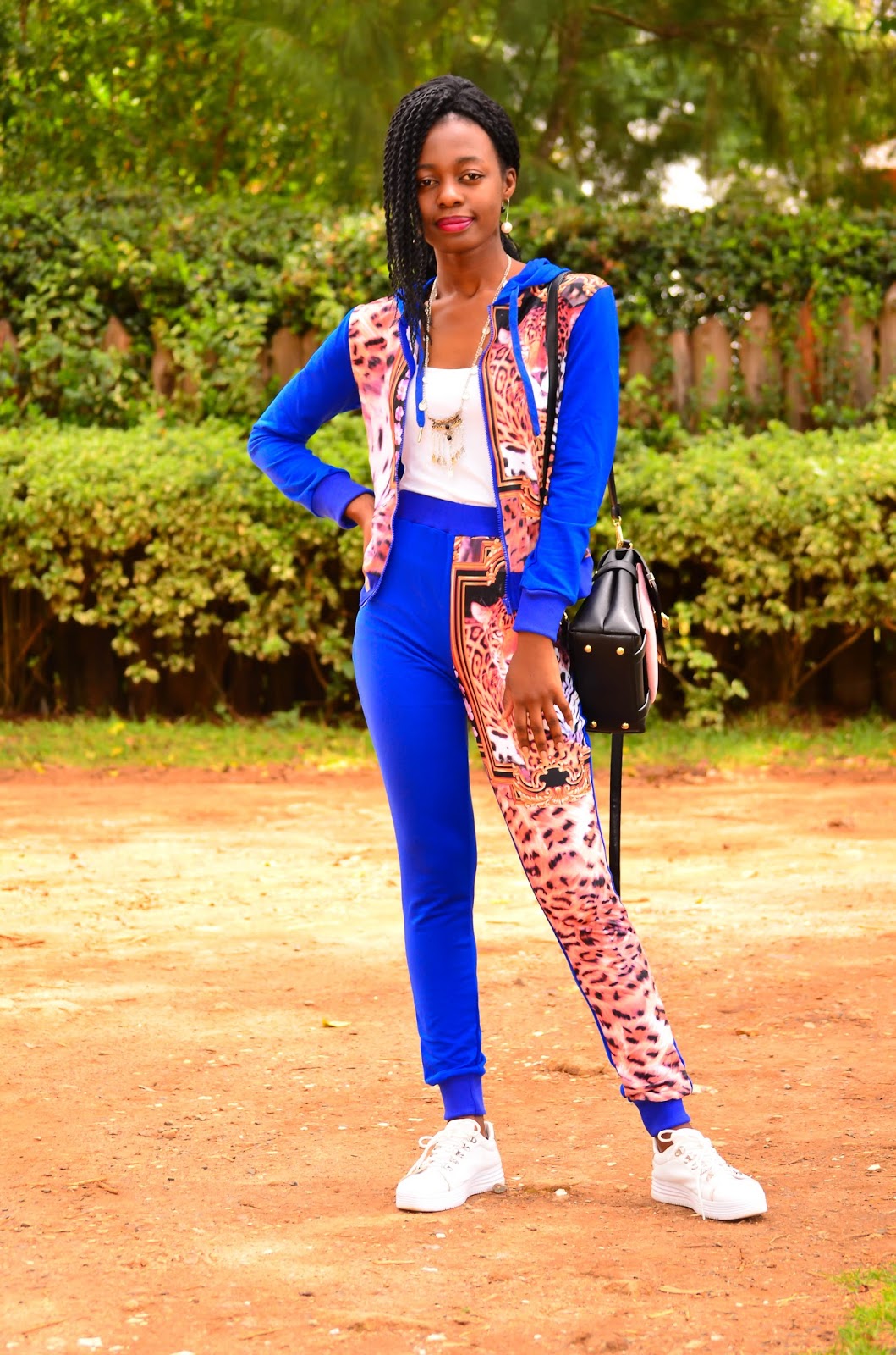 How To Wear A Sweatsuit