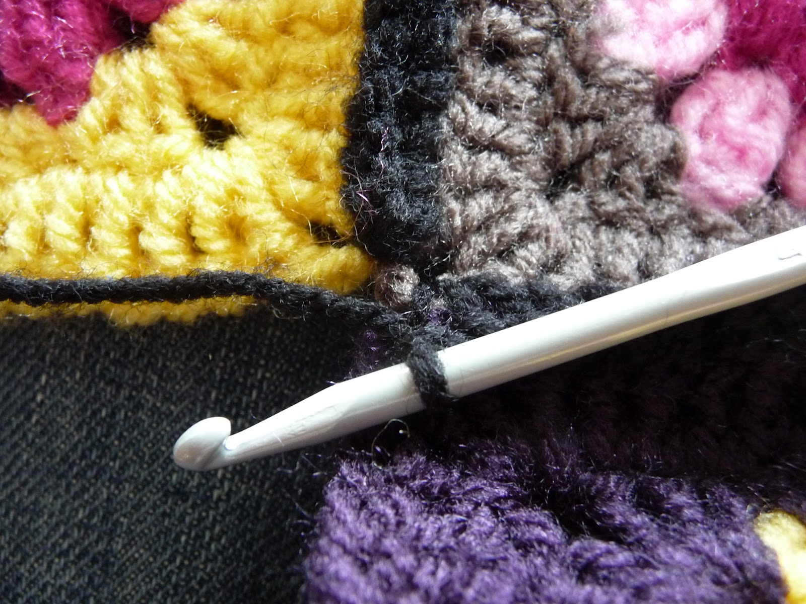 RiannesHaaksels: Squares aan elkaar haken