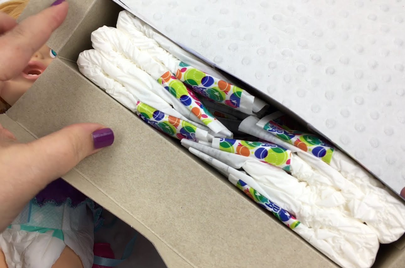 Fun with Baby Alive New 18 Pack of Baby Alive Diapers from Toys R Us!