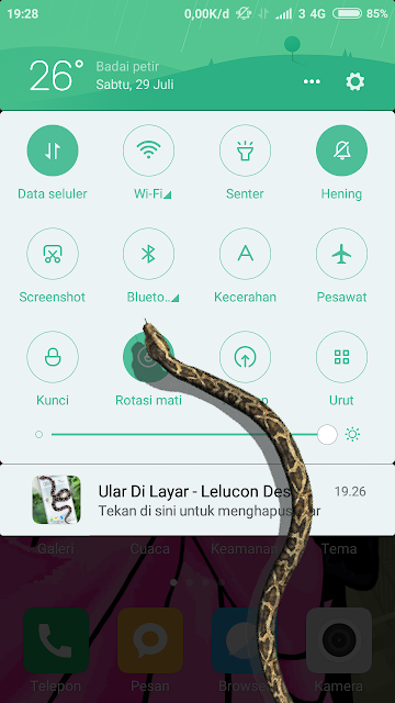 Cara Menghilangkan Ular di Aplikasi Snake On Screen Hissing Joke
