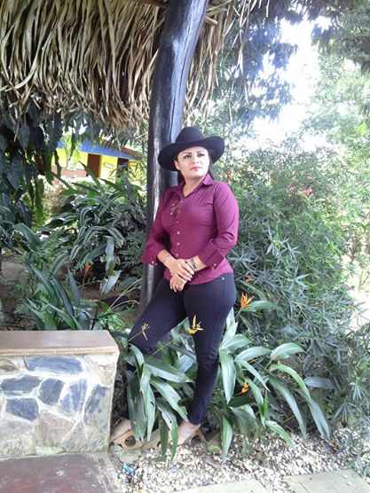 Elisa Guerrero Diverso Magazine