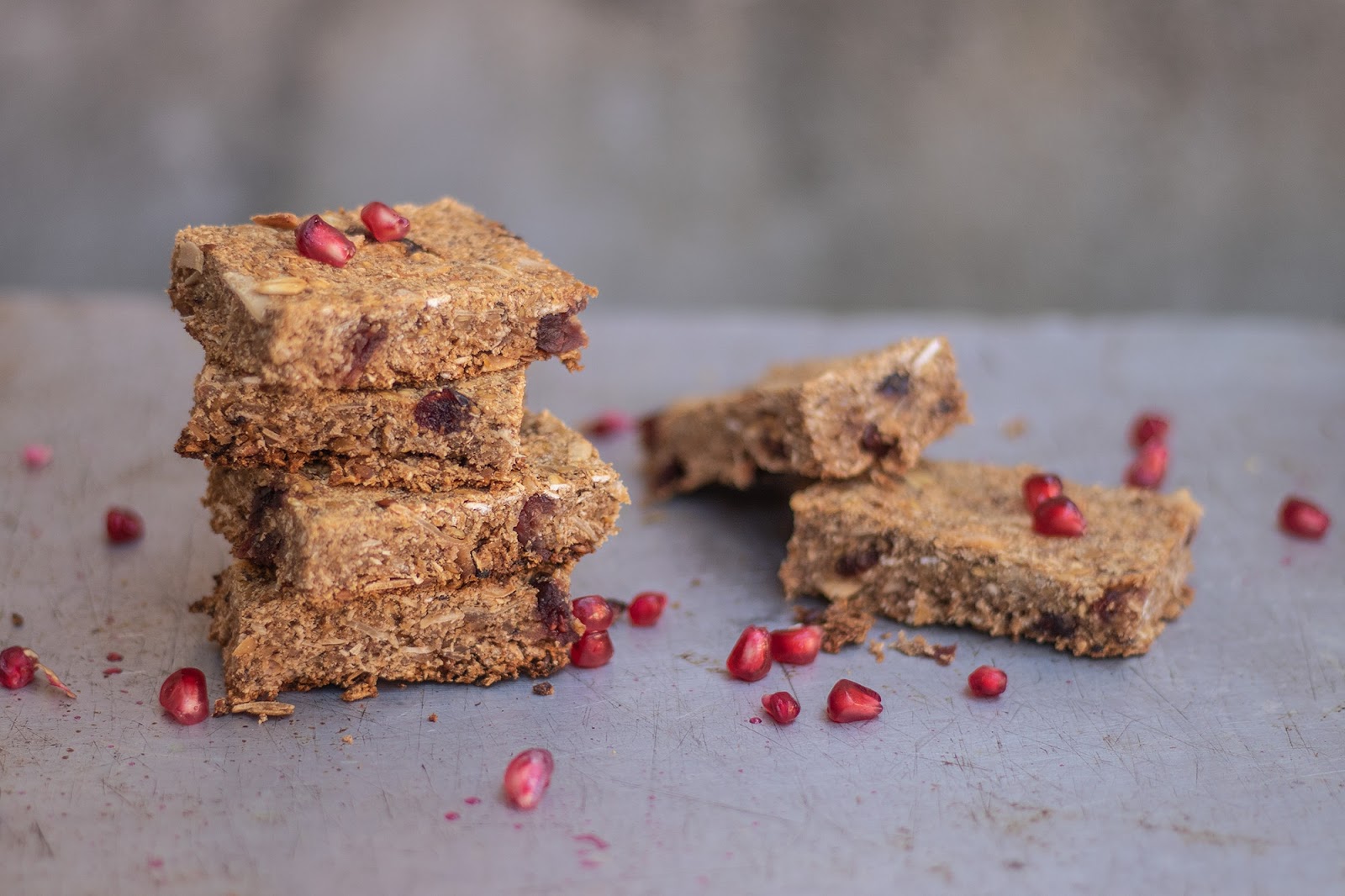 kriška i po coconut and cranberry breakfast bars
